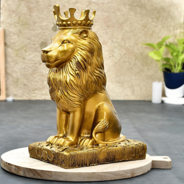 Crowned Lion Statue – Regal Home Decor