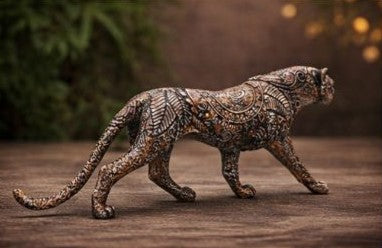 Spiritual Wildlife Leopard Statue – Home & Office Decor