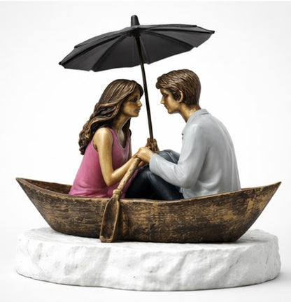 Couple Decorative Showpiece – Red Love Statue