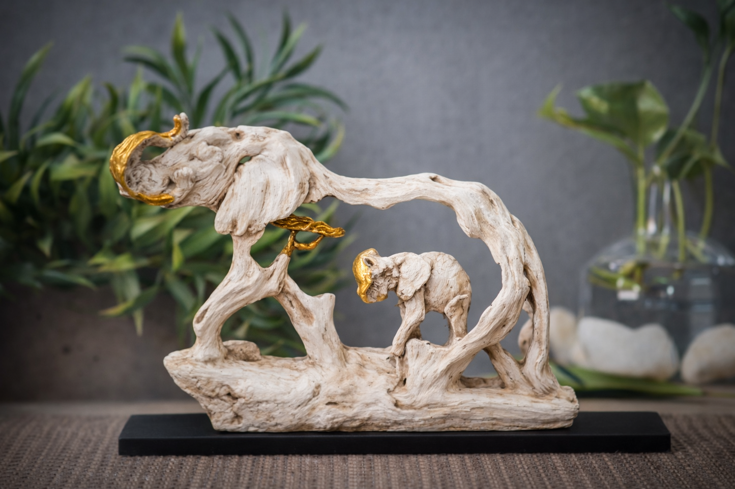 Handicraft Elephant Family Figurine for Home Decor